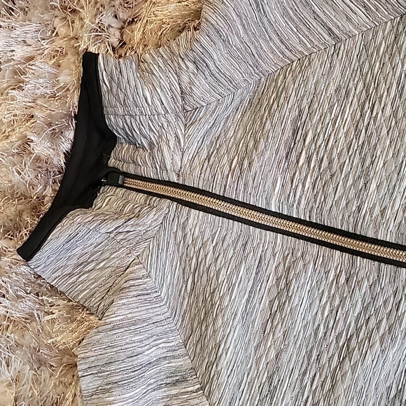 Athleta Fitted Half Zip Pullover - Picture 2 of 9